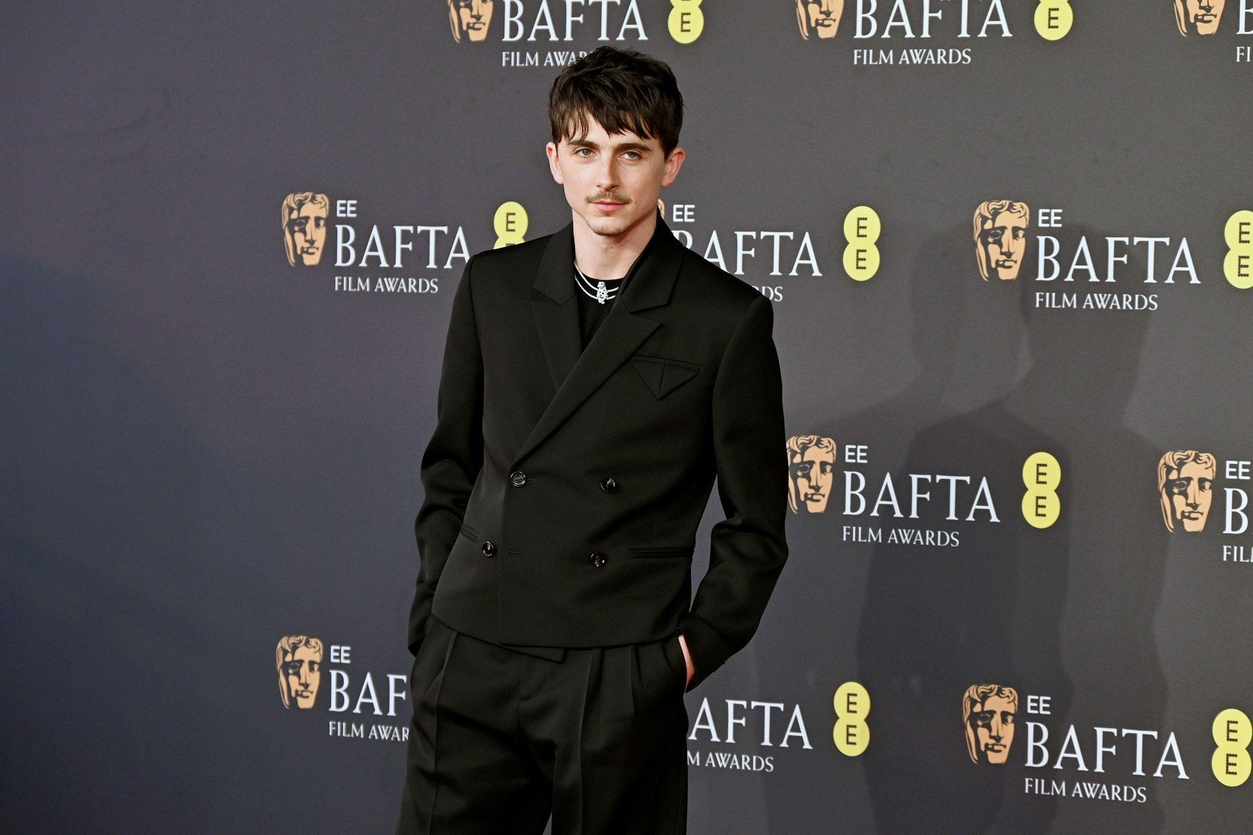 De la repetiții la statueta Oscar – detalii despre transformările actorilor premiați Premiile Oscar, considerate apogeul cinematografiei mondiale, recompensează excelența în diverse categorii