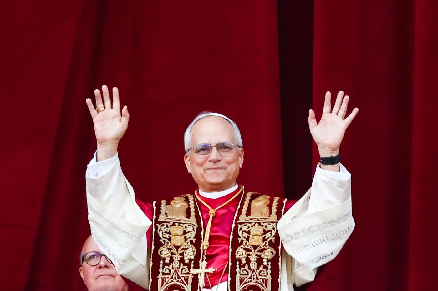 Papa Leon al XIV-lea va vizita Monaco, o premieră după aproape cinci secole Papa Leon al XIV-lea va efectua sâmbătă o vizită istorică în Principatul Monaco, devenind primul pontif din ultimele aproape cinci secole care calcă pe pământul enclavelor mediteraneene