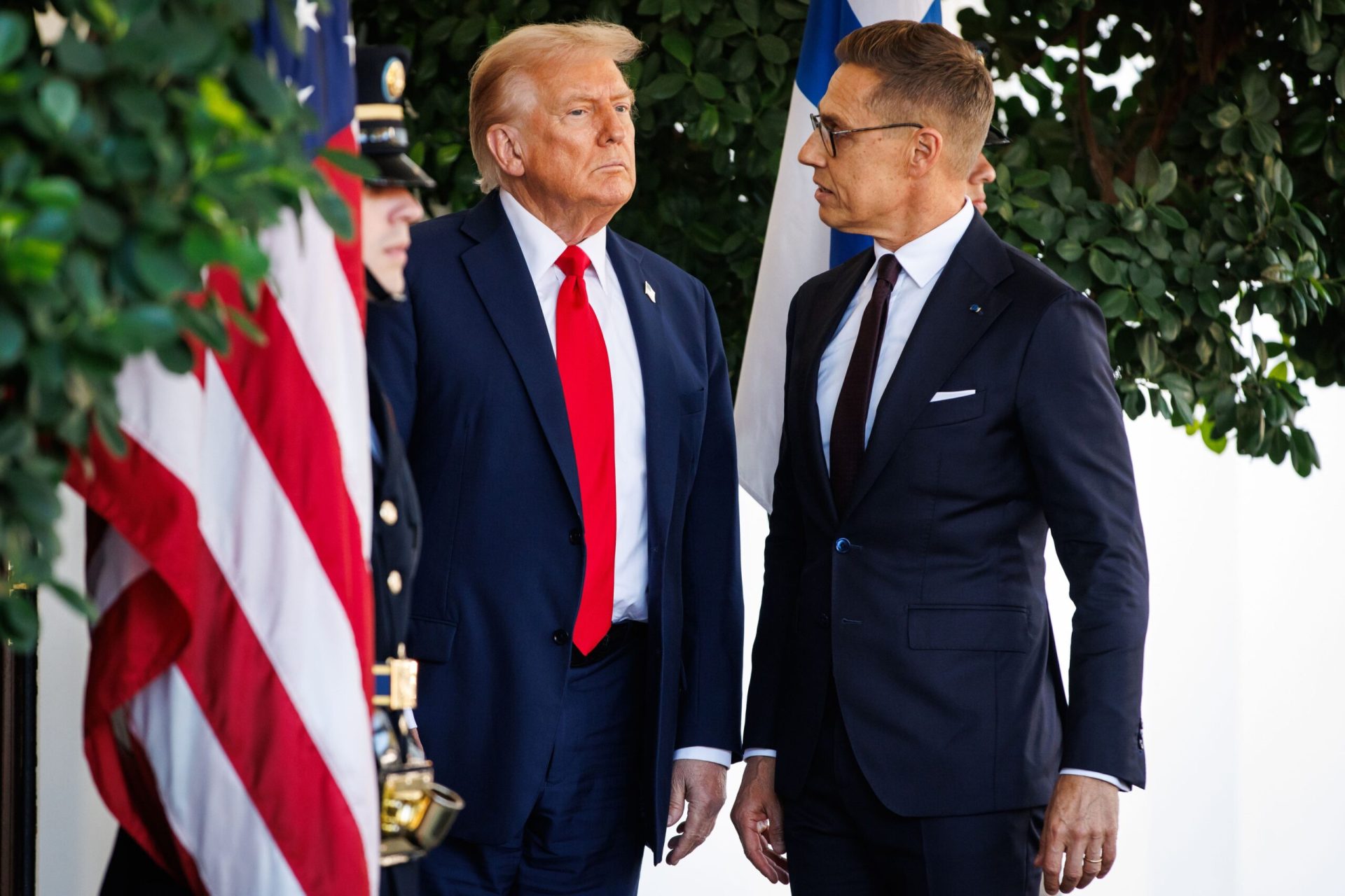 Războiul cu Iranul, o amenințare la adresa economiei globale Președintele Finlandei, Alexander Stubb, avertizează asupra riscului ca un război cu Iranul să declanșeze o recesiune globală severă, cu potențiale consecințe mai grave decât cele provocate de pandemia de coronavirus