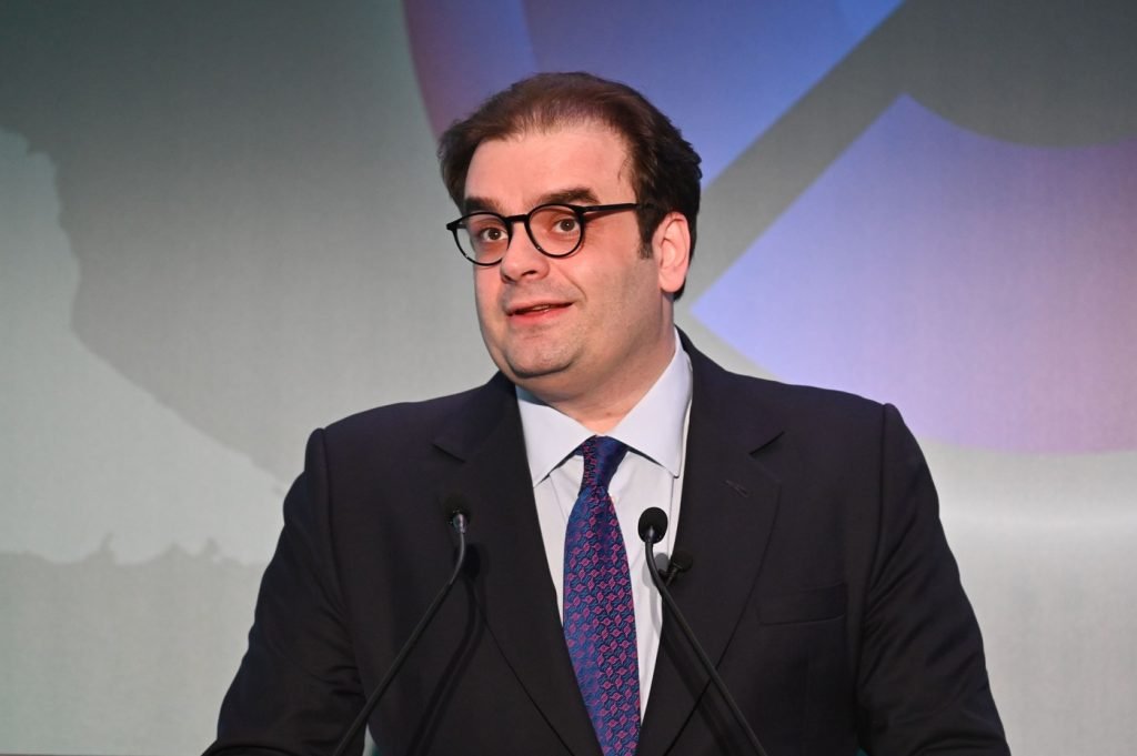 Modelul economic european, la răscruce: Pierrakakis avertizează asupra schimbărilor necesare Modelul economic al Europei, care s-a bazat zeci de ani pe o forță de muncă în expansiune, este în pragul schimbării