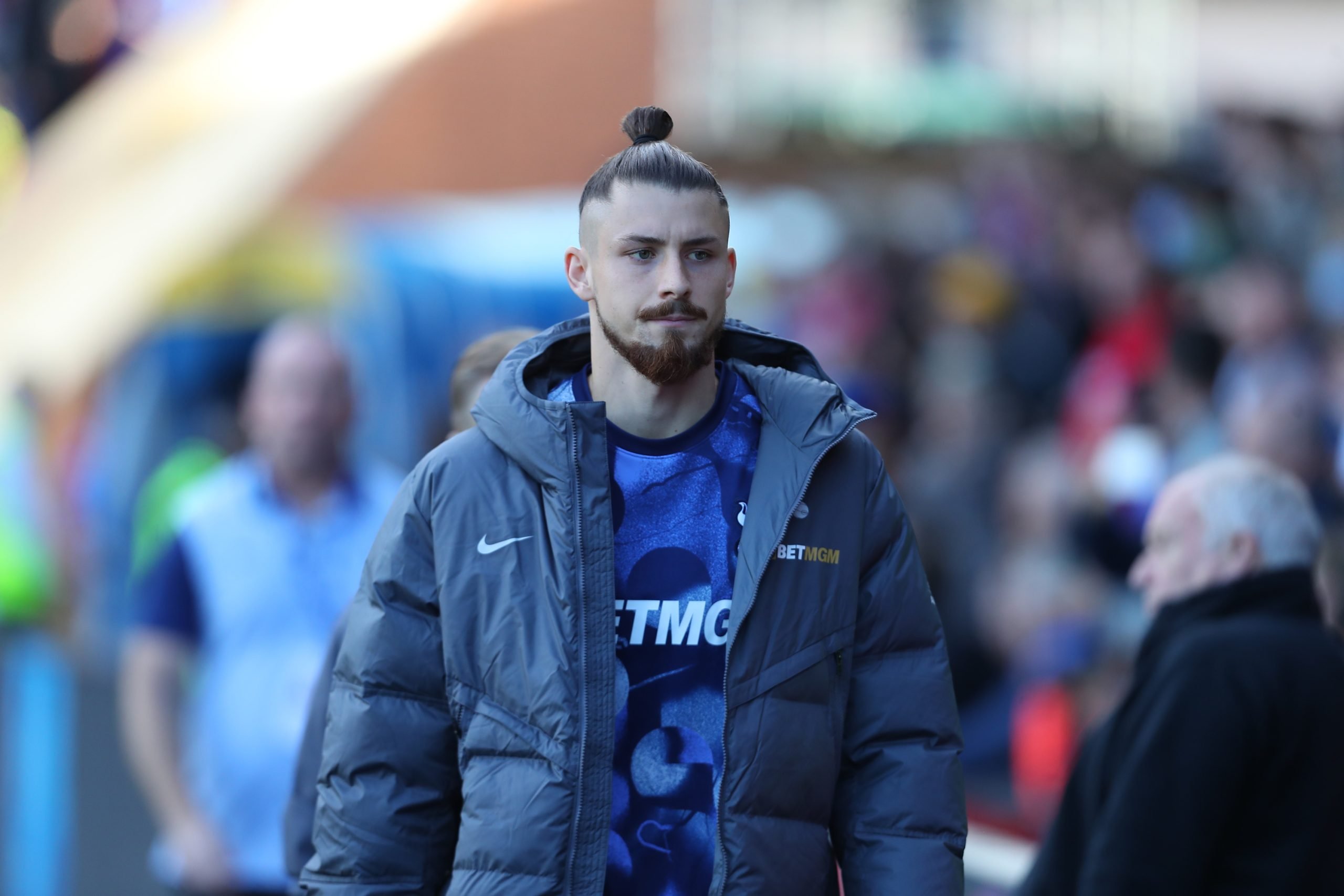 Tottenham, în pragul retrogradării: Radu Drăgușin, sub presiune majoră Situația la Tottenham Hotspur este critică