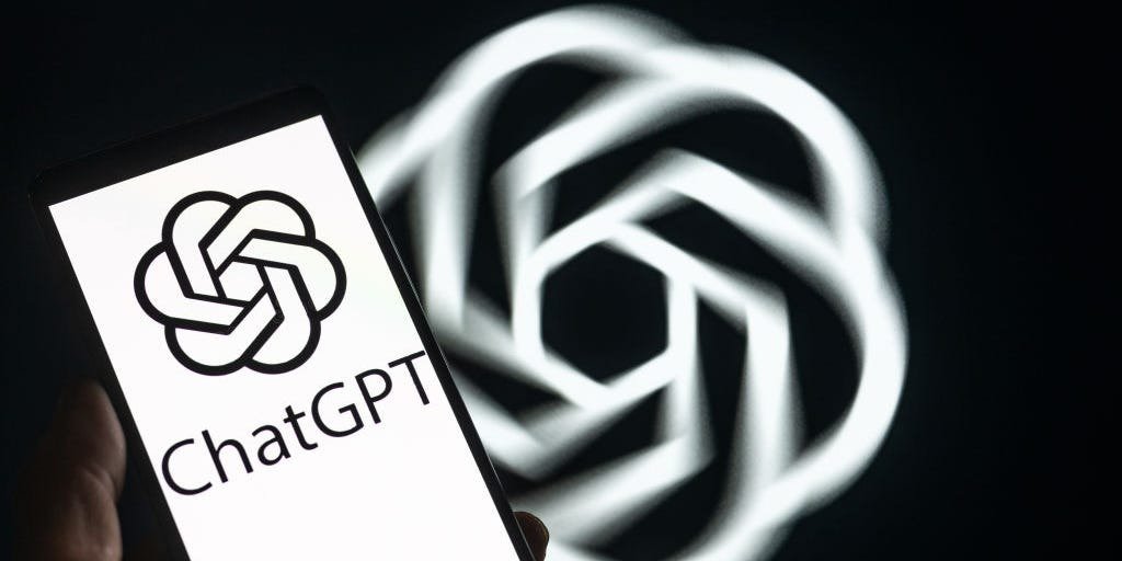 Scandal major în lumea AI: OpenAI, acuzată de colaborare cu Pentagonul și de încălcarea eticii În februarie 2026, compania OpenAI a stârnit un val de critici și nemulțumire în rândul utilizatorilor, după ce a dezvăluit detalii despre un acord cu Departamentul de Război al Statelor Unite (fostul Pentagon)