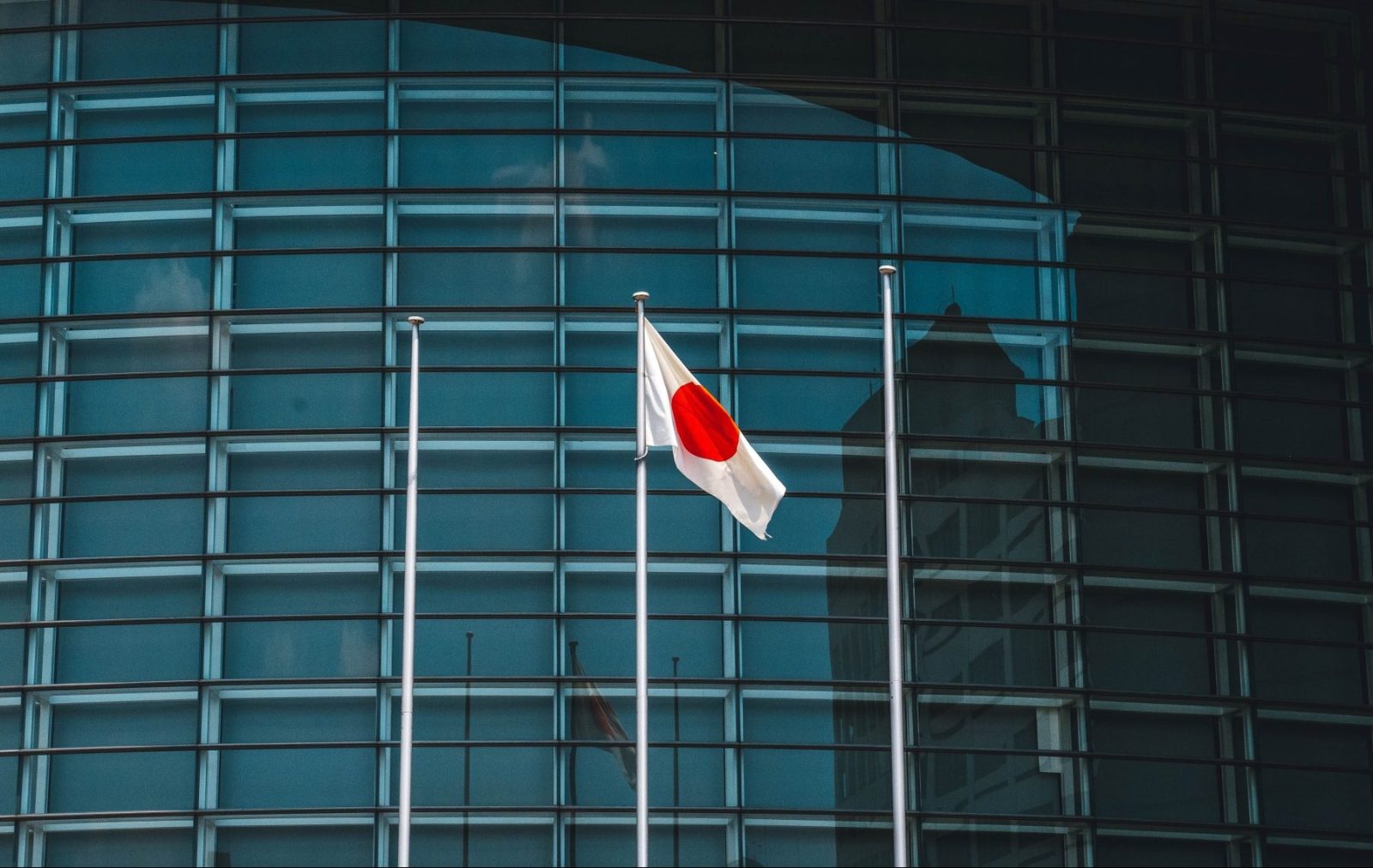 Japonia relaxează restricțiile pentru centralele pe cărbune în contextul crizei energetice Criza energetică globală, accentuată de conflictul din Orientul Mijlociu, a determinat Japonia să ia măsuri pentru a asigura stabilitatea sistemului energetic intern
