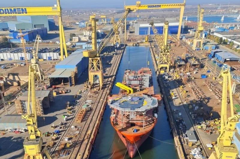 Damen Shipyards Mangalia caută investitori pentru reorganizare Șantierul naval Damen Shipyards Mangalia, intrat în insolvență, a depus planul de reorganizare la judecătorul-sindic și a demarat discuțiile cu potențiali investitori