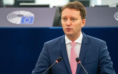 România plătește 60 de miliarde lei dobânzi pentru împrumuturile PSD, spune mureșan