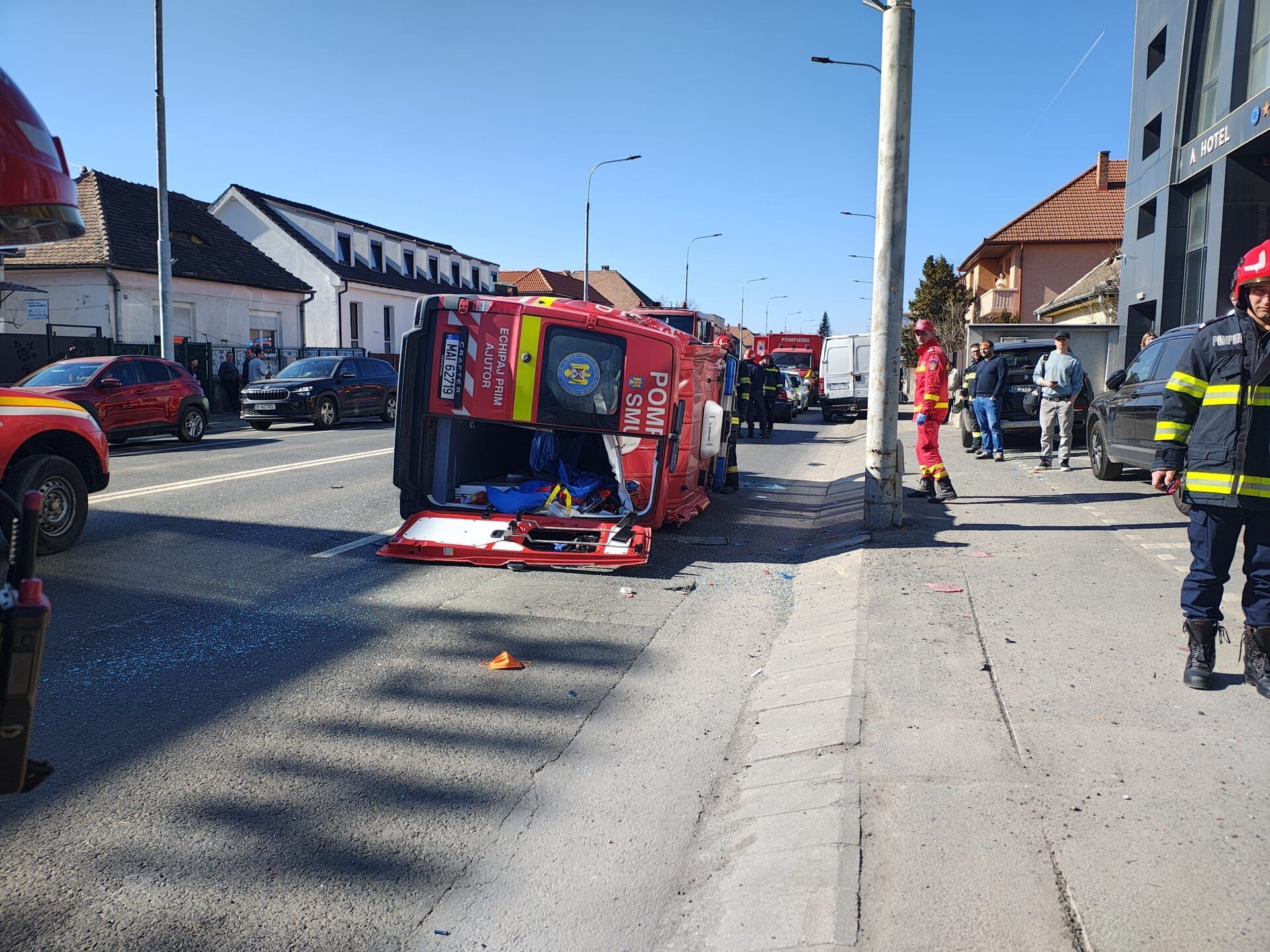 Accident cu ambulanță smurd în Sibiu: Plan roșu activat