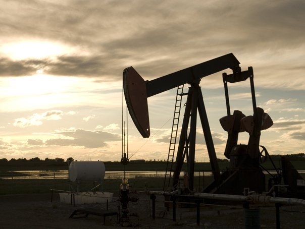 Rafinărie majoră din India, afectată de criza petrolului din Orientul Mijlociu Producția unei rafinării majore din India a fost oprită din cauza lipsei de țiței, pe fondul tensiunilor crescute din Orientul Mijlociu