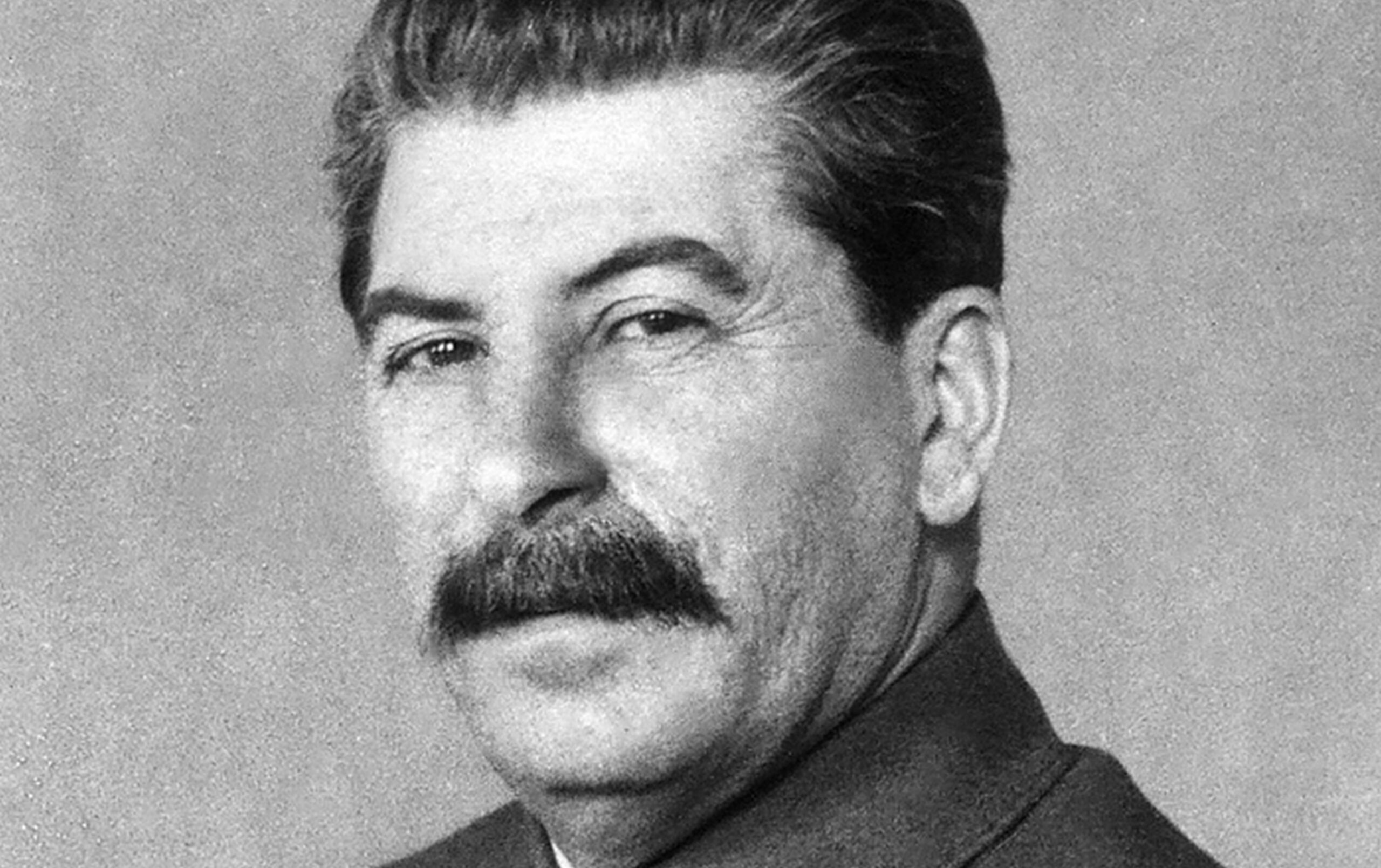 Moartea lui Stalin: De la Gori la conducerea URSS Iosif Vissarionovici Stalin, liderul care a marcat profund secolul XX, s-a stins din viață la 5 martie 1953, la vârsta de 73 de ani
