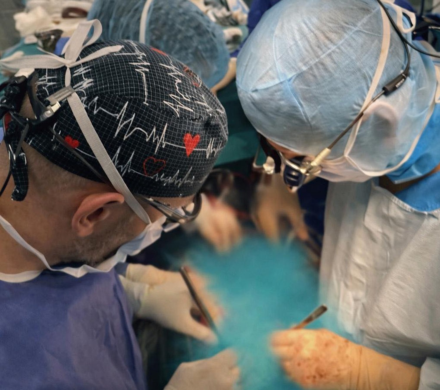 Speranță la pachet: Transplanturi de organe au salvat vieți în Craiova și Satu Mare Două intervenții de prelevare de organe au avut loc în ultimele zile în spitalele din Craiova și Satu Mare, oferind o șansă la viață pentru mai mulți pacienți