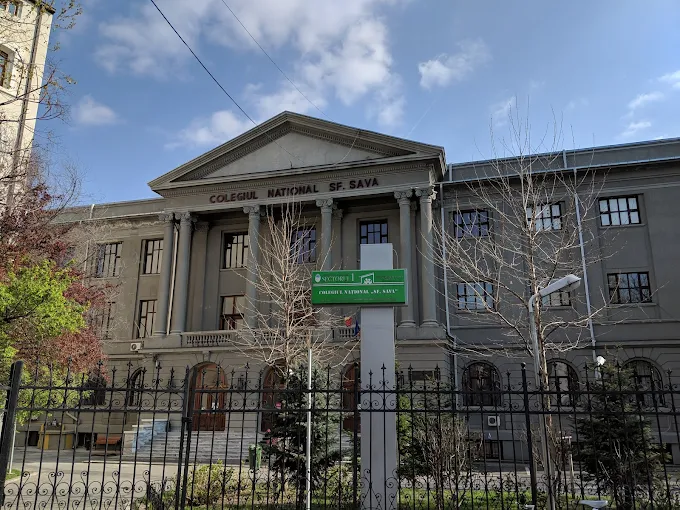 Colegiul „Sfântul Sava” din Capitală, pe cale să separe administrativ de școala „Vasile Alecsandri” Colegiul Național „Sfântul Sava” din București ar putea trece printr-o separare administrativă de școala „Vasile Alecsandri”, o decizie ce urmează să fie supusă votului consilierilor din cadrul Consiliului General al Municipiului București (CGMB) în ședința din 2 aprilie