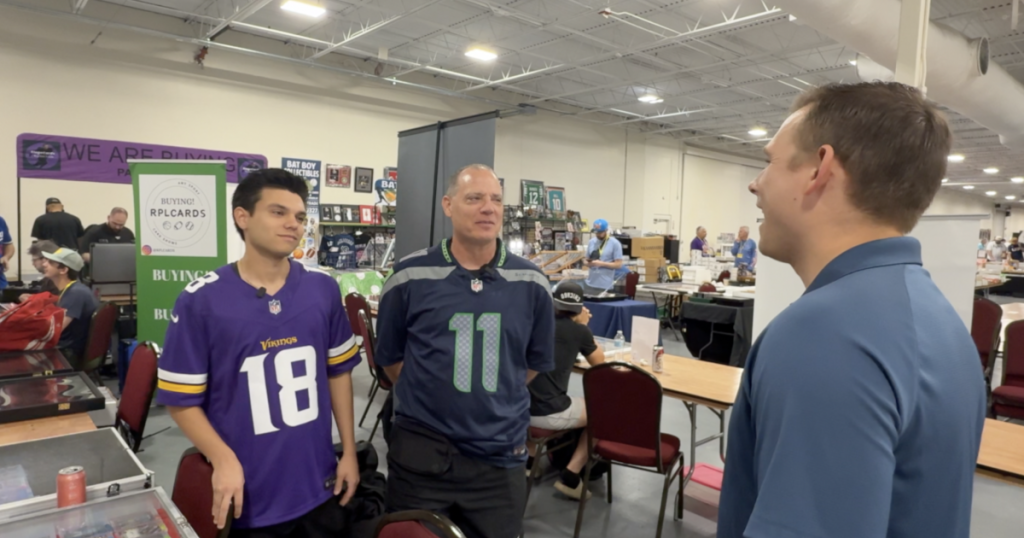Colecționarii de carduri sportive, un refugiu pentru familii în vacanța de primăvară TAMPA, Florida – În timp ce mulți adolescenți se relaxează pe plaje sau în parcuri tematice, familiile din Tampa s-au adunat la târgul de carduri sportive, un eveniment care a adunat părinți, fii și generații întregi unite de pasiunea pentru colecționare