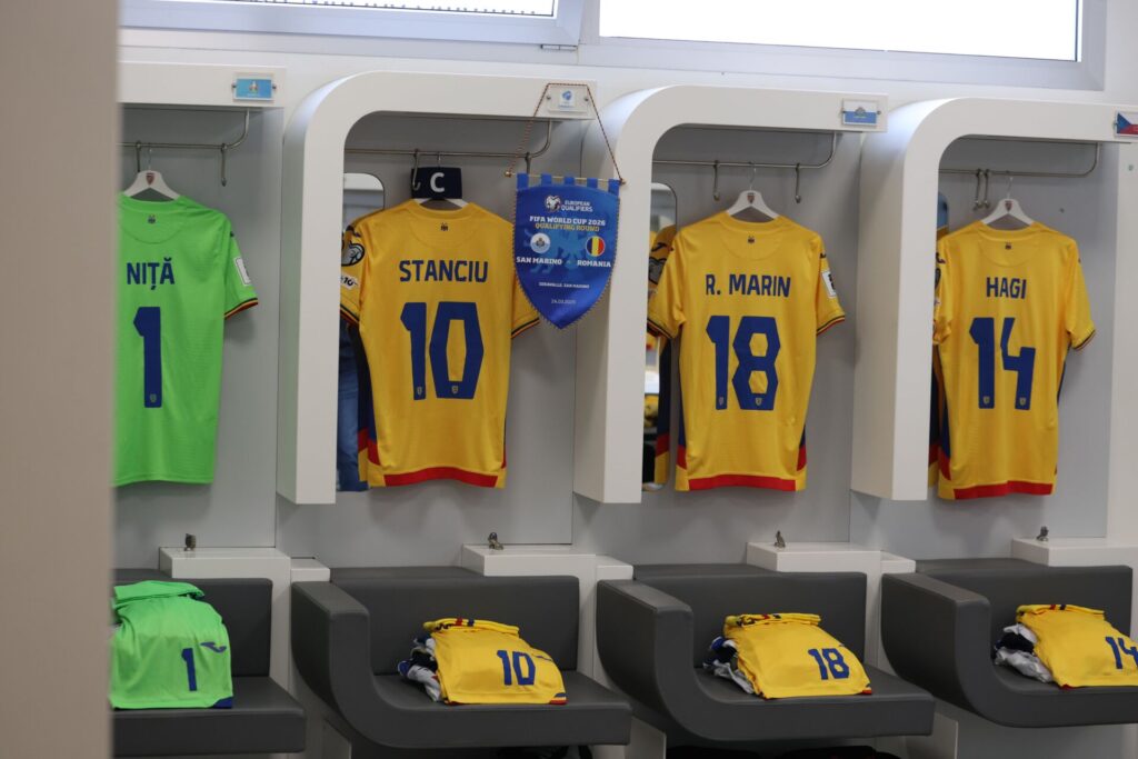 CCR analizează norma privind obligativitatea românilor în sport Curtea Constituțională a României (CCR) examinează miercuri sesizarea președintelui Nicușor Dan referitoare la legea care stabilește un procent minim de sportivi români în competițiile naționale oficiale