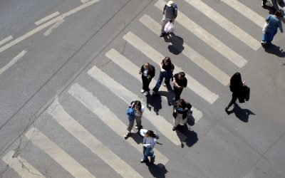 vorbitul-cu-strainii-shutter_Descopera-scaled.jpg - JurnalUrban