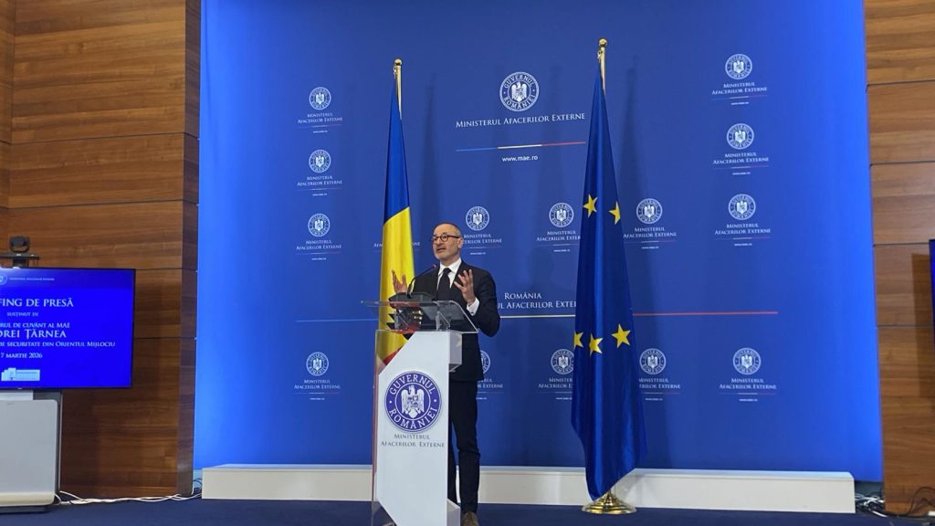 Aproximativ 14.000 de cetățeni români se află în atenția Ministerului Afacerilor Externe (MAE) și a celulei de criză, a anunțat sâmbătă Andrei Țărnea, purtătorul de cuvânt al instituției