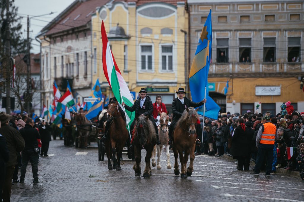 Președintele Ungariei, prezent la Târgu Secuiesc pentru Ziua Maghiarilor de Pretutindeni Președintele Ungariei, Sulyok Tamas, va fi prezent duminică la Târgu Secuiesc pentru a participa la manifestările dedicate Zilei Maghiarilor de Pretutindeni și comemorării Revoluției de la 1848-1849