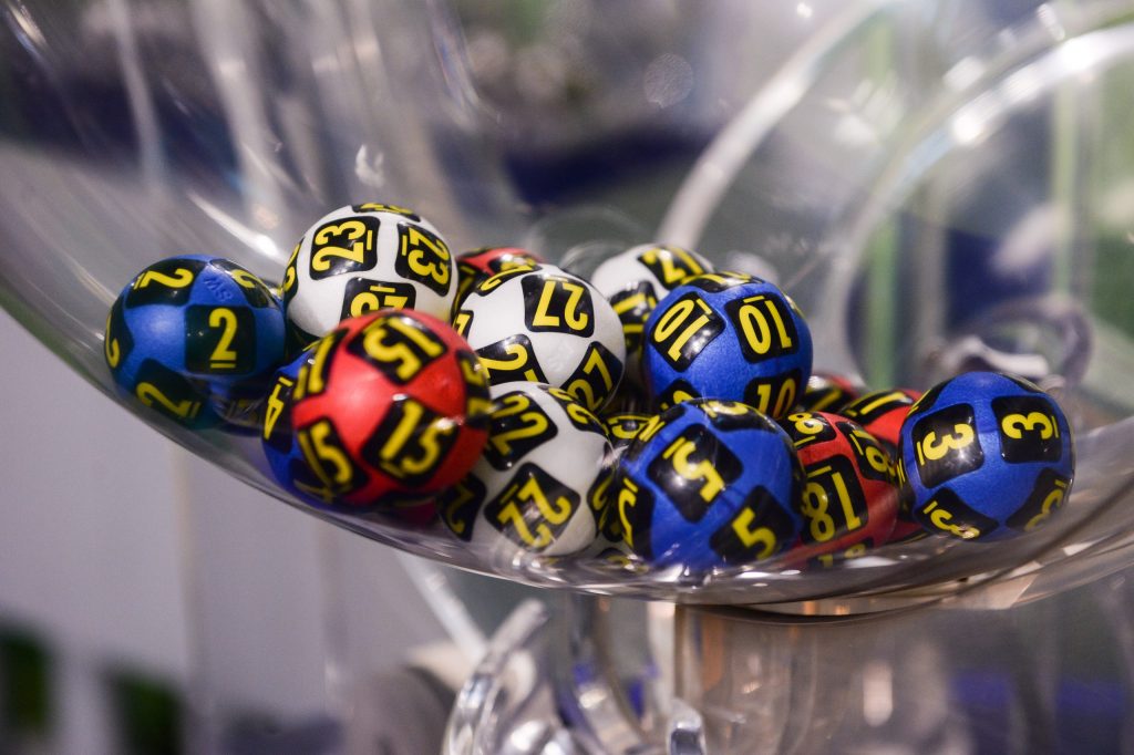 Mega-premiu Joker: Aproape 13 milioane de euro cu un bilet de 14,5 lei! Unde s-a jucat