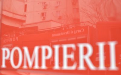 Incendiu în Constanța: Zece persoane, autoevacuate din subsolul blocului