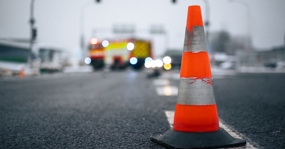 Carambol pe DN7, Arad: Patru victime la spital. Traficul e blocat temporar