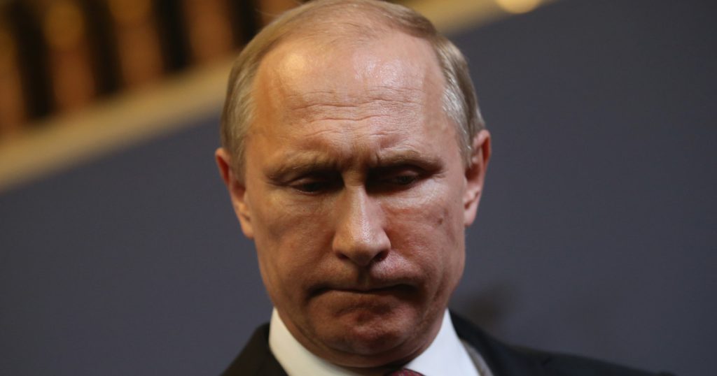 Kremlinul, șocat de acuzațiile unei bloggerițe: Putin, izolat de veștile proaste