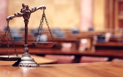 Boarfe rupte, telefoane vechi și o sapă: Comoara bizară a Statului Român