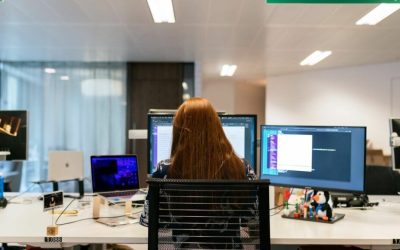 Schimbare majoră: Angajații români vor lucra 4 zile pe săptămână