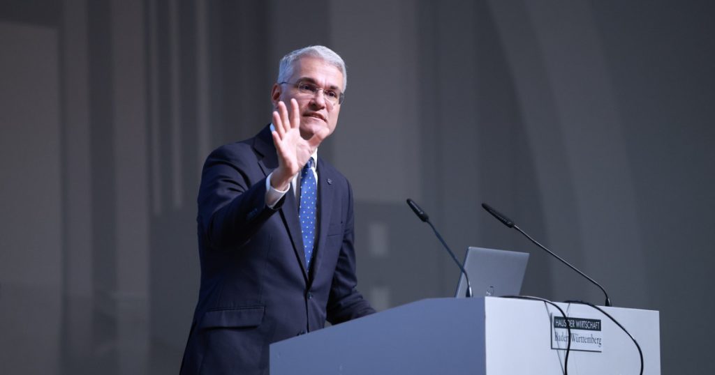 Criză politică: România riscă pierderi uriașe. Pîslaru: Reforma blocată de PSD