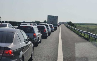 Blocaje MAJORE pe autostrăzile A1, A2, A3, A7 și DN-uri