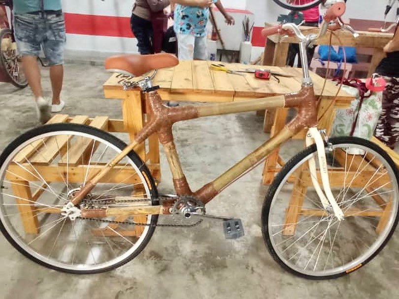 HAVANA Vibrând: Embargoul, Bicicletele Electrice și O Vreme Nebună E dimineață, te plimbi pe Insta și-ți apar imagini din #Cuba