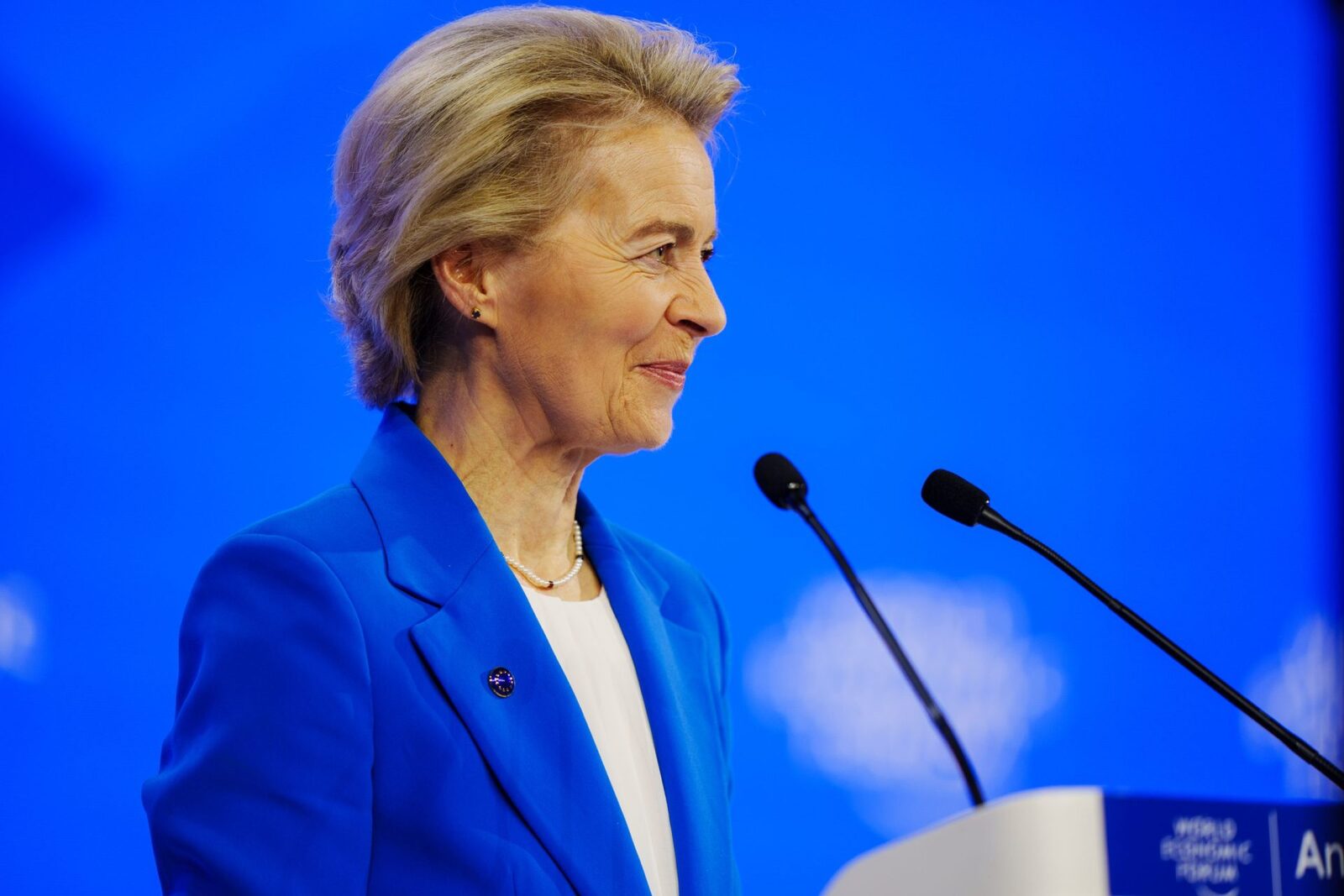 Verificare vârstă online: Ursula von der Leyen anunță măsuri pentru minori