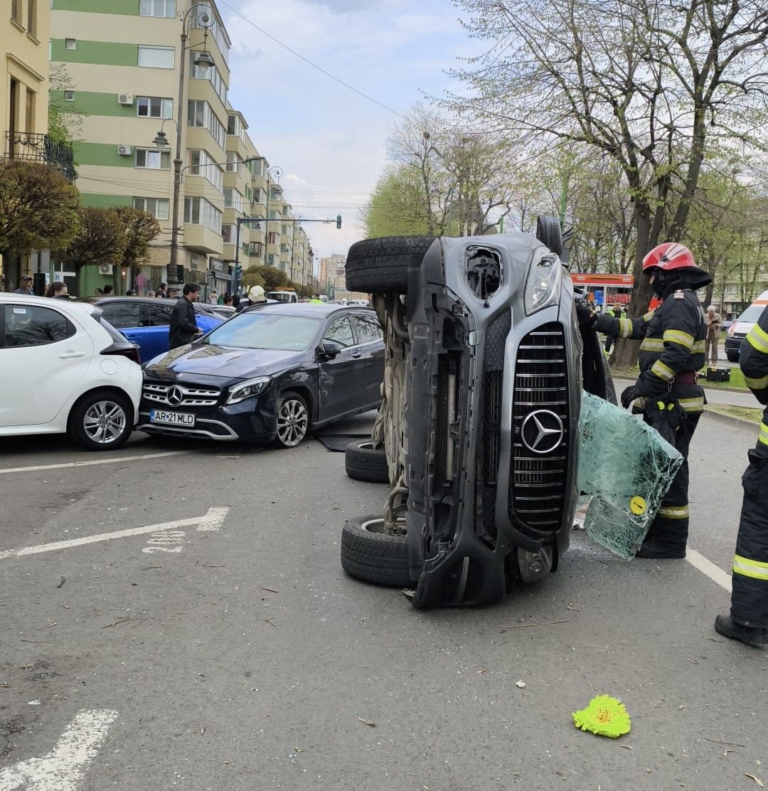 Accident grav la ziridava: Adolescentă rănită, provocat de un șofer de 46 de ani (foto)