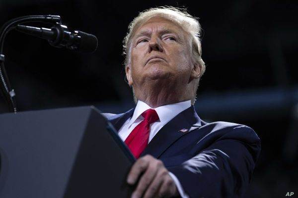 Trump: Flotă de petroliere goale spre SUA pentru a încărca petrol