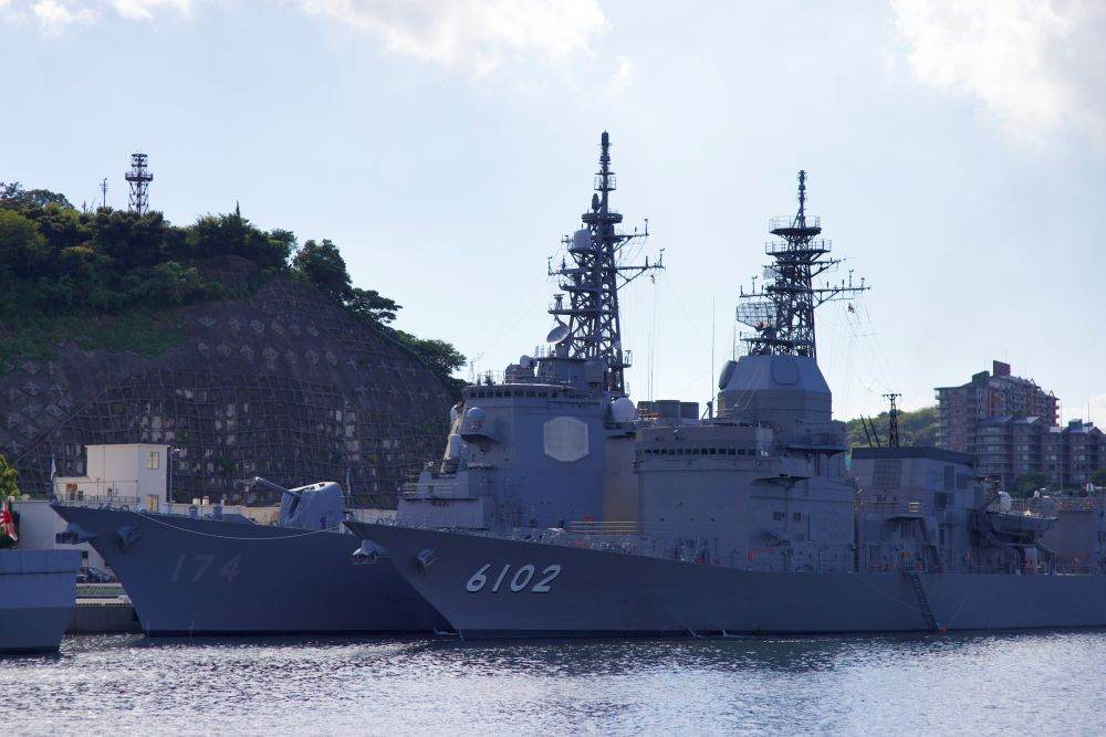 Iran sfidează SUA: Vase trec prin Strâmtoarea Ormuz, după blocada lui Donald Trump