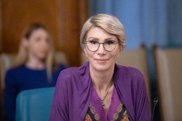 Raluca Turcan: PSD, acuzat că „demolează” țara, nu o guvernează
