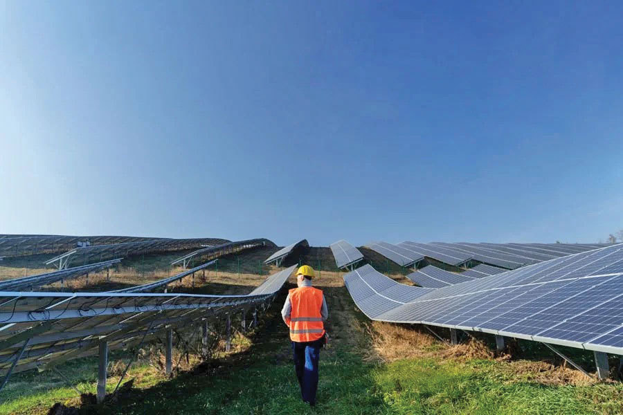 Anul record pentru regenerabile: România, în cea mai mare criză energetică din 2019