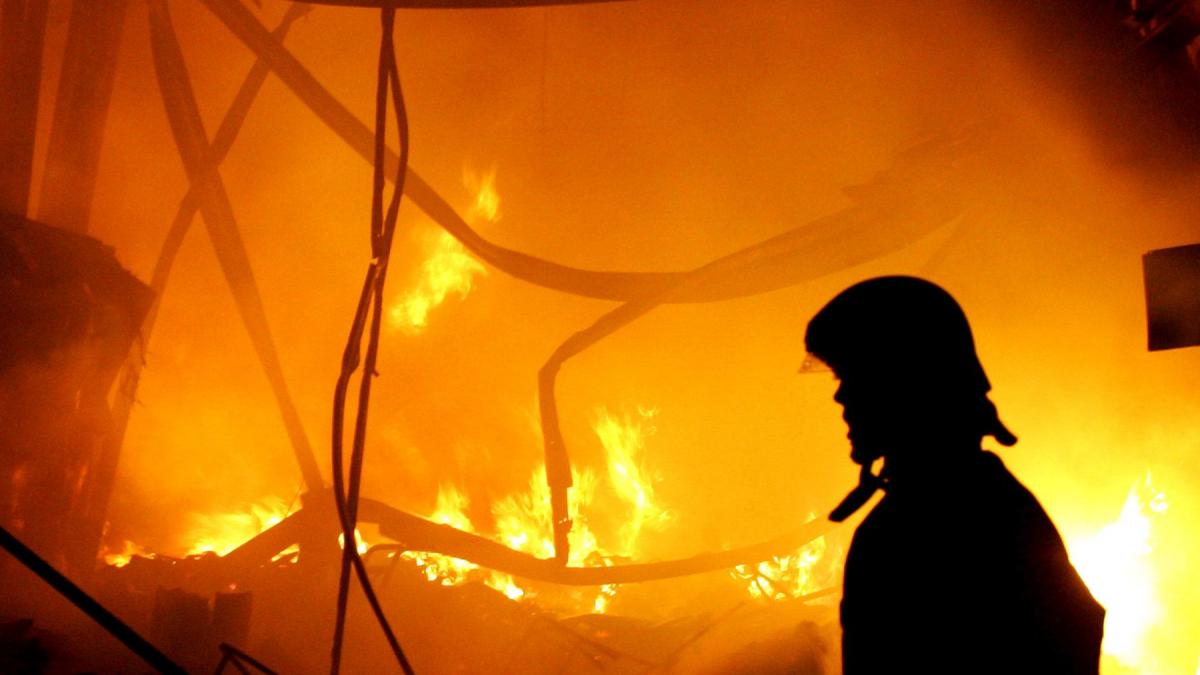 Incendiu devastator la Turda: 65 de oameni, fără adăpost. Nicio locuință, asigurată