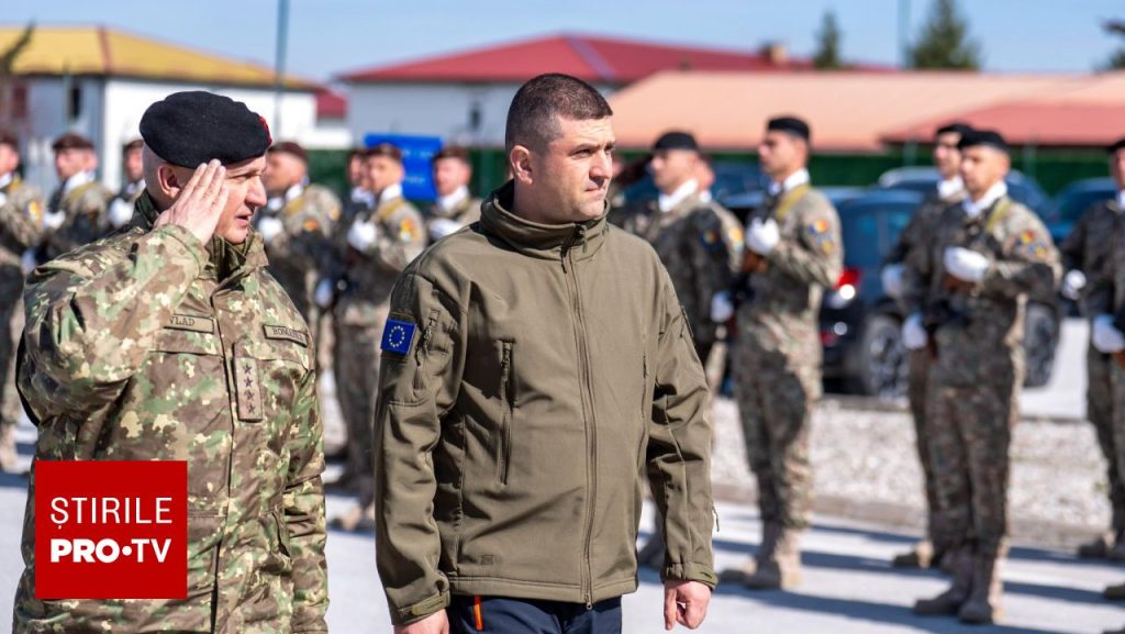 MApN și șeful Armatei, vizită-fulger în Bosnia: Ce urmăresc oficialii României