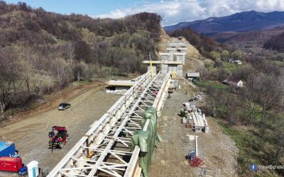 Șantierul-gigant al A1: VIDEO cu peste 1000 de muncitori pe autostradă, spre vest