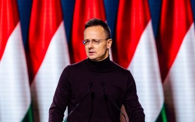 Szijjarto Peter, surprins cu microbuzul la minister