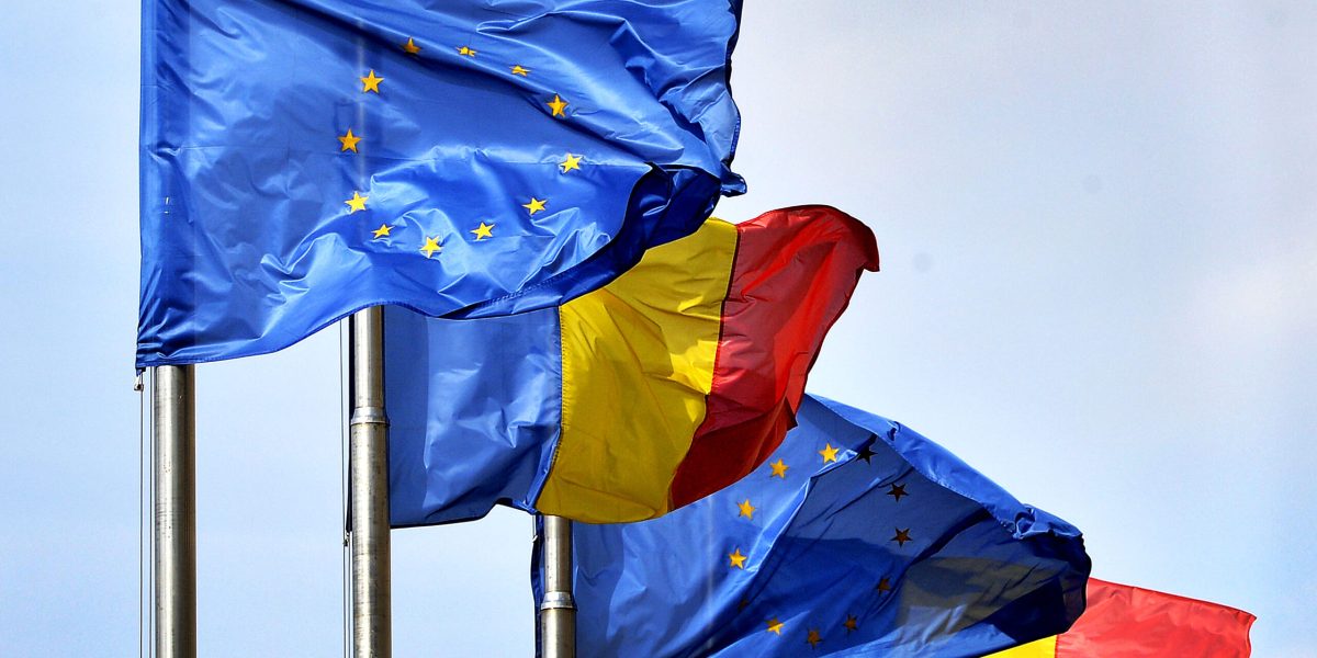 Scăderi masive de încredere în stat, NATO și UE. Românii, împotriva sprijinului pentru Ucraina