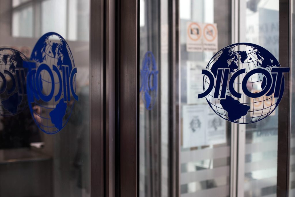 Tânăr și adolescentă din Teleorman, acuzați că au obligat o minoră să se prostitueze