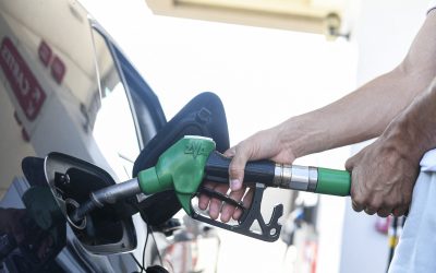 Proteste FURIOASE în Irlanda: Poliția declară ilegale mișcările anti-combustibil