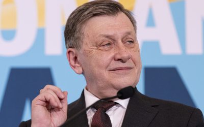 USR conduce țara, dar PNL și UDMR negociază guvernare cu sprijin