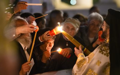 Slujba de Înviere la Patriarhie: Mii de credincioși celebrează Paștele