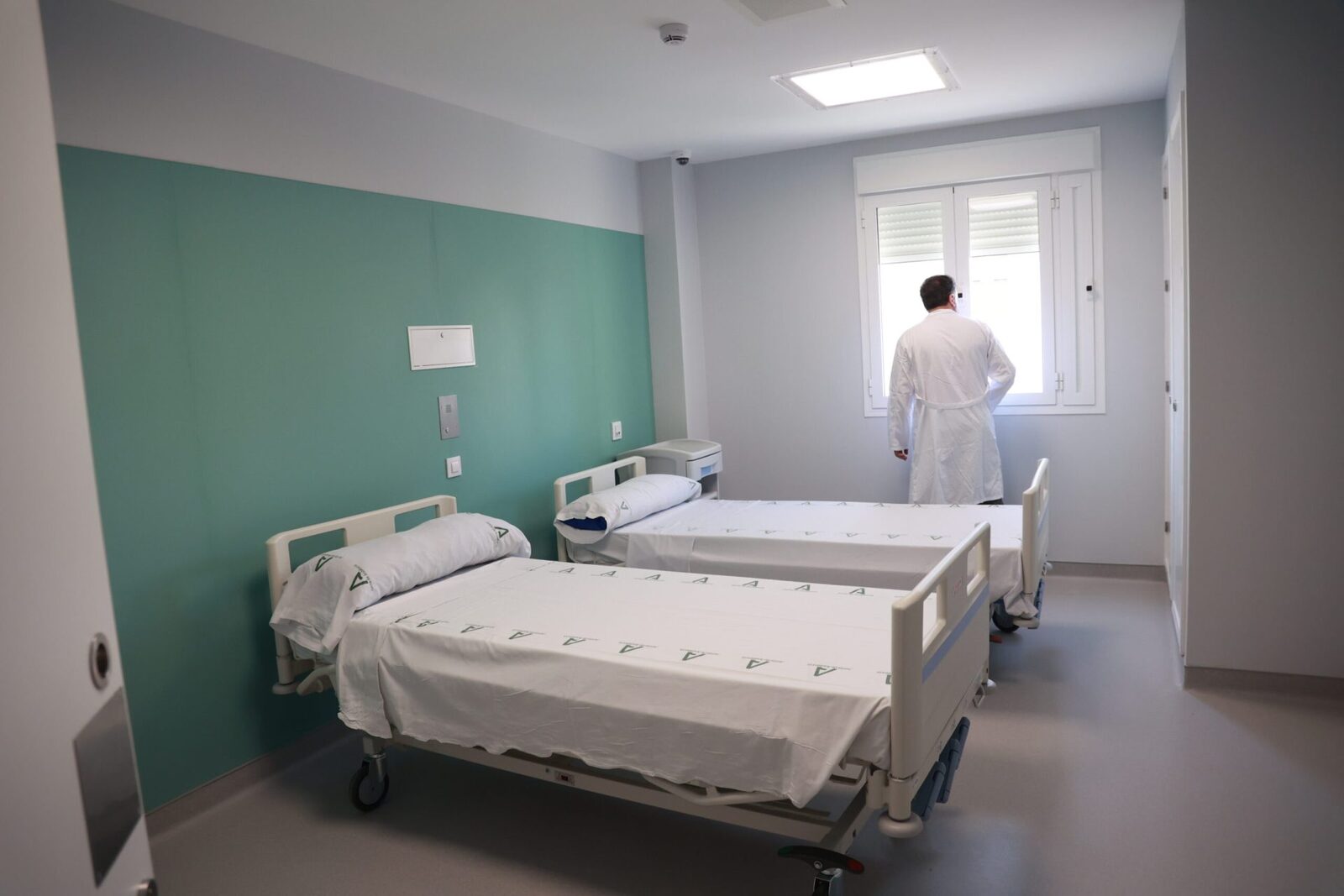 Ce face o „doula a morții”? Profesia tot mai discutată în România