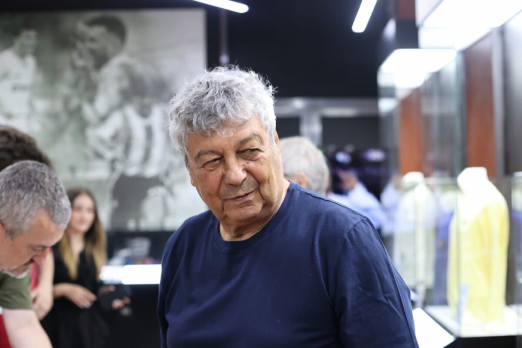 Starea de sănătate a lui Mircea Lucescu: Spitalul face apel la respectarea intimității București – Reprezentanții Spitalului Universitar de Urgență București (SUUB) au emis luni un comunicat de presă cu privire la starea de sănătate a antrenorului de fotbal, Mircea Lucescu