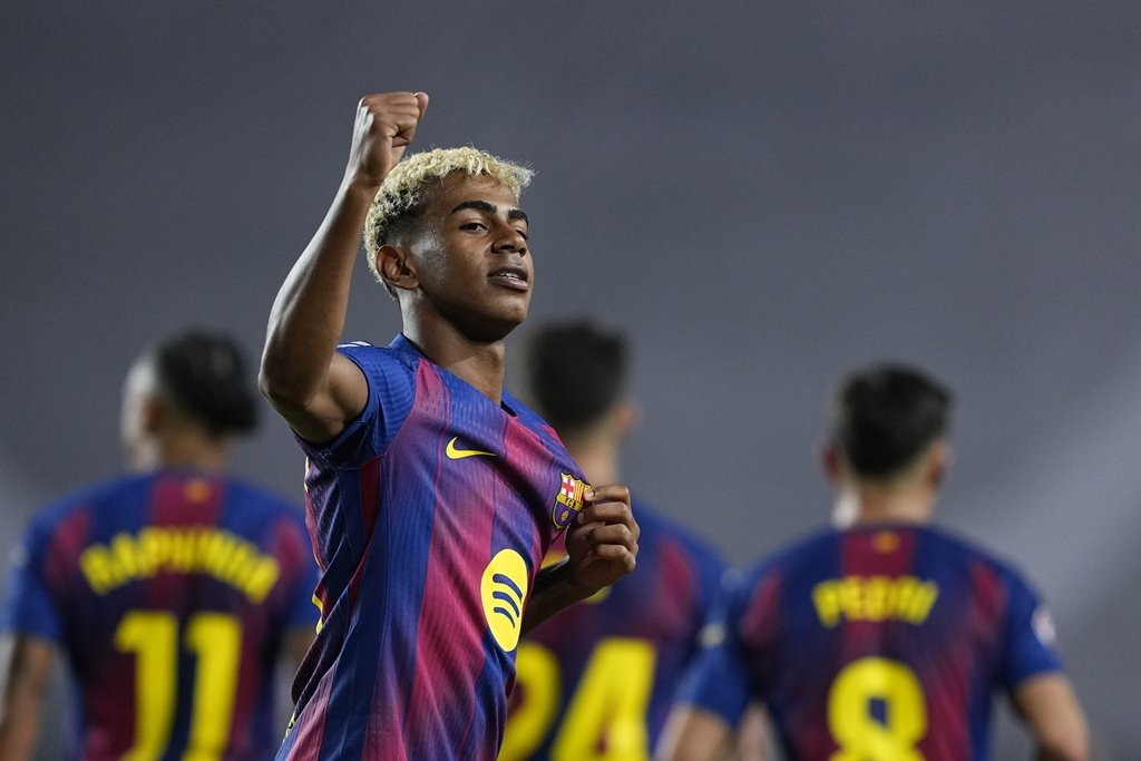 LAMINE YAMAL, duel cu SIMEONE: Barca, gata de răzbunare în UCL