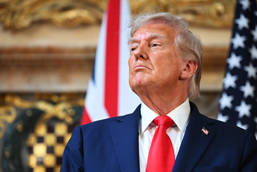 Trump sfidează Vaticanul: Refuză să își ceară scuze Papei Leon