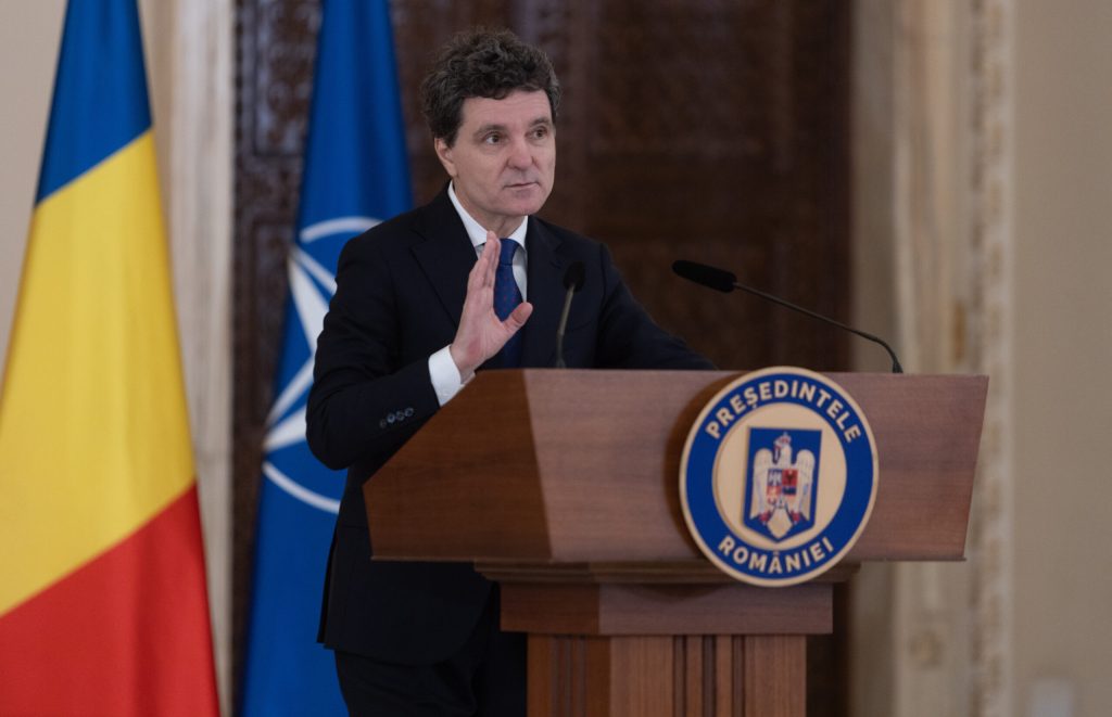 Copiii lui Nicușor Dan, dependenți de TV? Răspunsul primarului: „Câte un film”