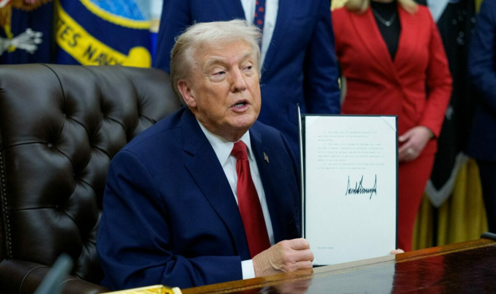 Televiziunea iraniană, sarcasm la adresa lui Donald Trump: „Retragere umilitoare”
