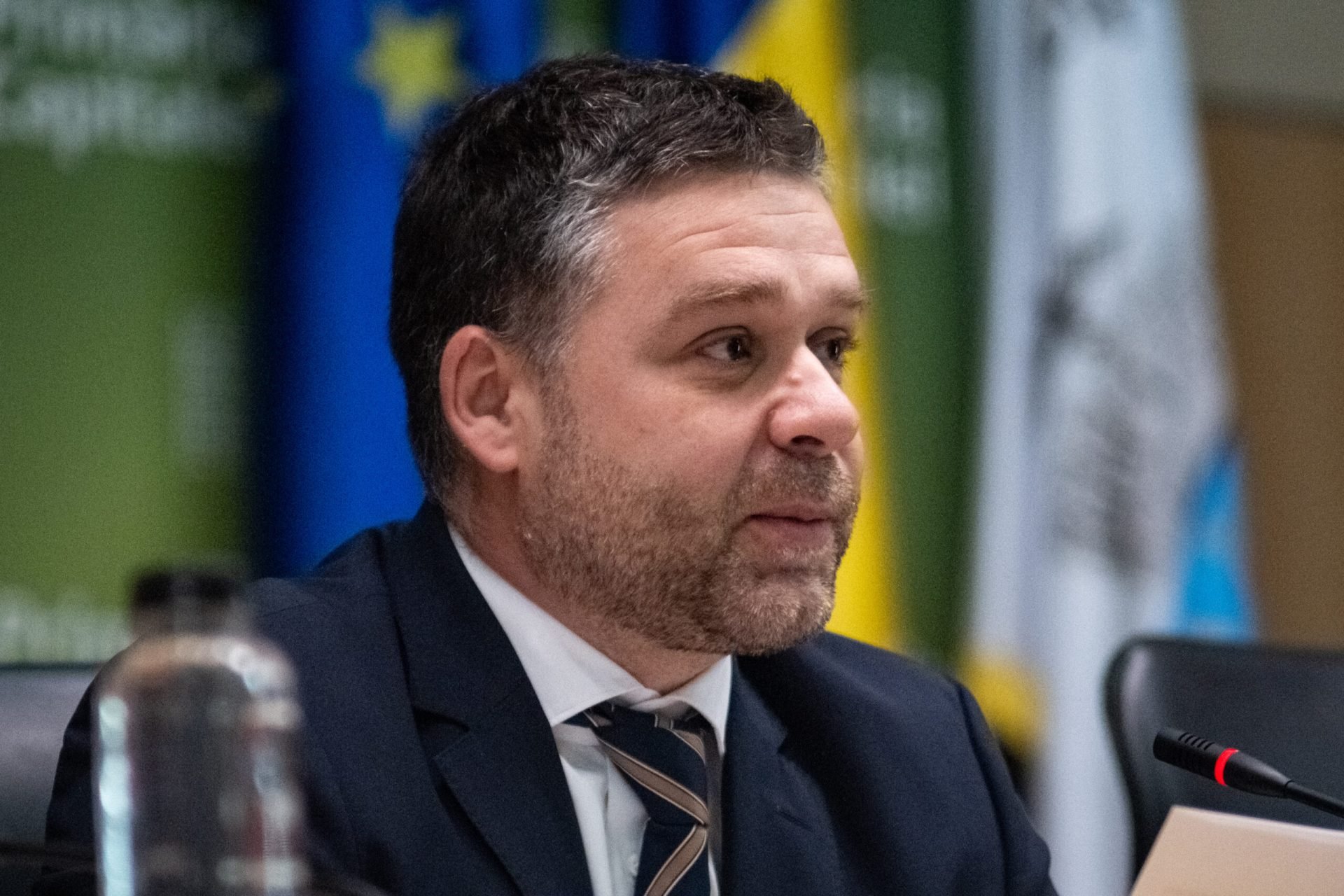 Primăria Capitalei, reorganizare majoră: zeci de posturi desființate și restructurarea aparatului administrativ Consiliul General al Municipiului București a aprobat, joi, noua organigramă a Primăriei Capitalei, propusă de primarul general Ciprian Ciucu